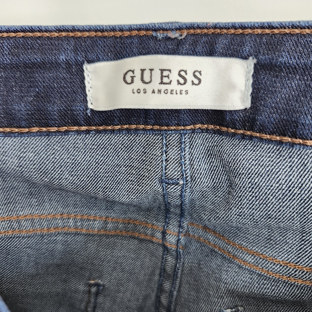 GUESS Size 26 Women's Dark Wash Blue Skinny Denim Jeans (Size 0 - 2)